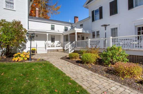 888 Middle St, Bath, ME 04530 exterior