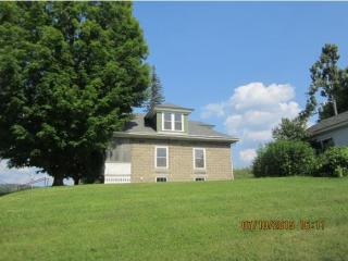 7 Irasburg St, Westmore, VT 05822 exterior