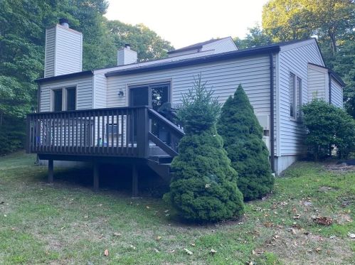 128 Lyman Rd, Waterbury, CT 06716 exterior