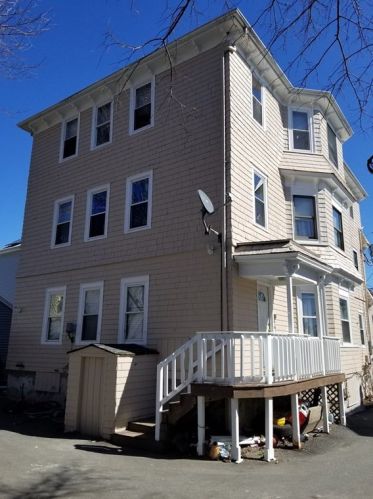 46 Beverly St, Fall River, MA 02720 exterior