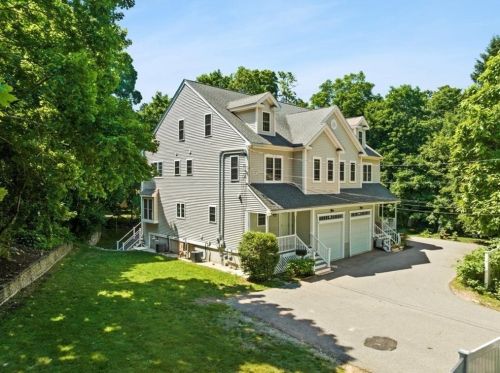 29 Mechanic St, Foxborough, MA 02035 exterior