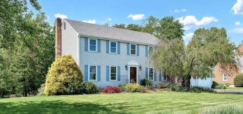 81 Cider Brook Dr, Hartford, CT 06109 exterior