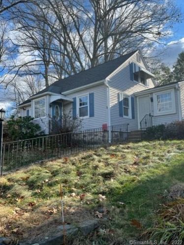 5 Crystal Ter, Waterbury, CT 06704 exterior