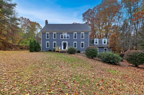 4 Pine River Rd, Wallingford, CT 06492 exterior