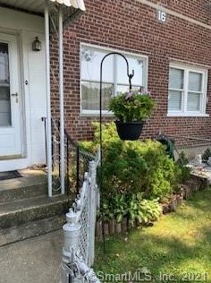 23 Court A, Bridgeport, CT 06610 exterior