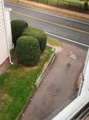 811 East St, New Britain, CT 06051 exterior