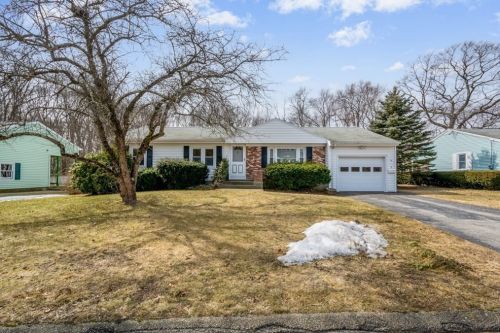 5 Vine St, Webster, MA 01570 exterior