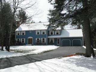 6 Currier Dr, Concord, NH 03304 exterior