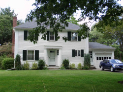 25 Oakland Ave, Newton, MA 02466 exterior