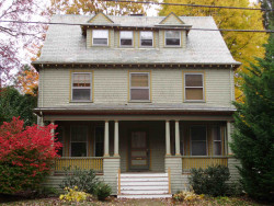 1013 Walnut St, Newton, MA 02461 exterior