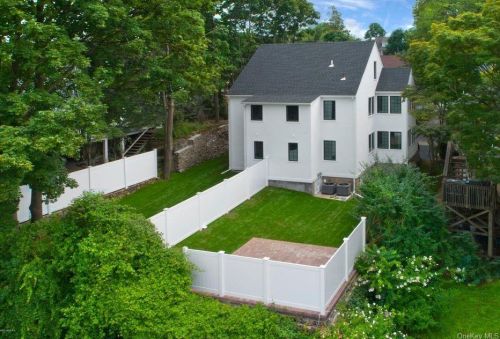 48 Richland Rd, Greenwich, CT 06830 exterior