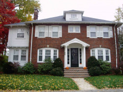 35 Vineyard Rd, Newton, MA 02459 exterior