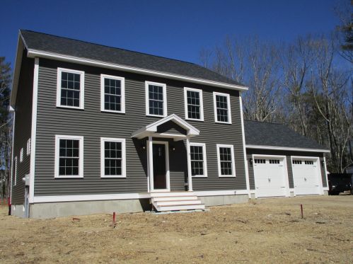 11 Stratton Woods Ln, Cumberland, ME 04021 exterior