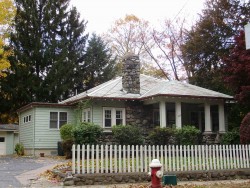 1007 Walnut St, Newton, MA 02461 exterior