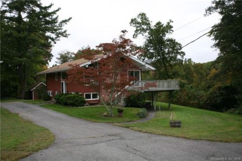 100 Sachem Dr, Middletown, CT 06457 exterior