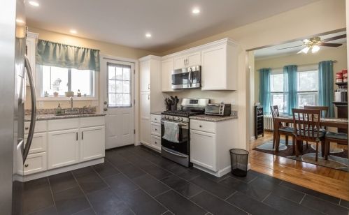 729 Robeson St, Fall-River, MA 02720 exterior
