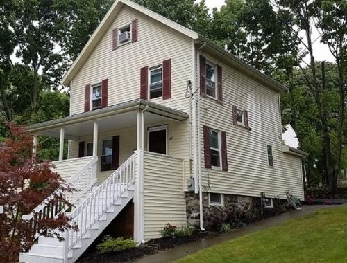 23 Ellis St, Woburn, MA 01801 exterior