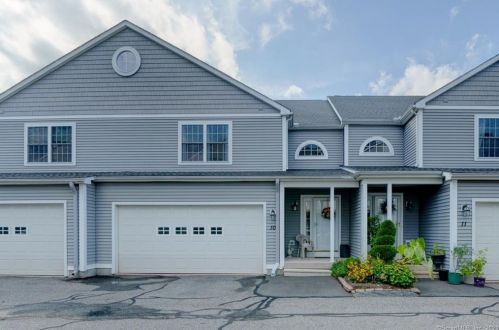 10 Canoe Birch Ct, Kensington, CT 06037 exterior