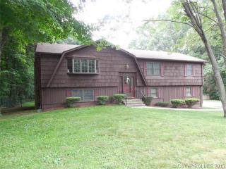 399 Dogwood Rd, Orange, CT 06477 exterior