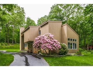 78 Barker Hill Dr, Guilford, CT 06437 exterior