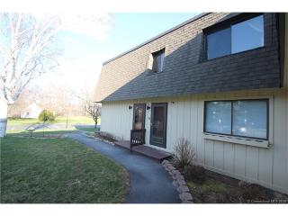 78 Landing Cir, Suffield, CT 06078 exterior