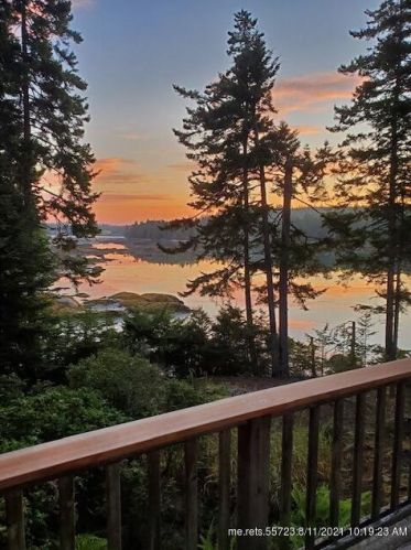 16 Picnic Point Dr, Deer Isle, ME 04627 exterior