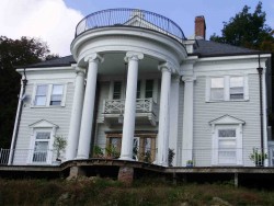 103 Commonwealth Ave, Newton, MA 02459 exterior