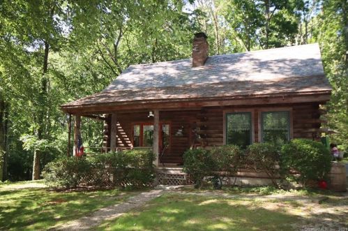 28 Lennys Ln, North-Windham, CT 06247 exterior