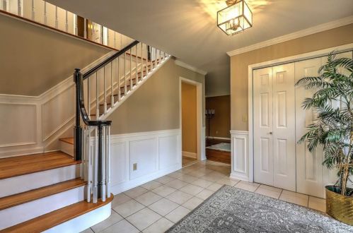 13 Robin Ln, Upper-Stepney, CT 06468 exterior