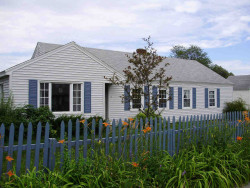 12 Kappius Path, Newton, MA 02459 exterior