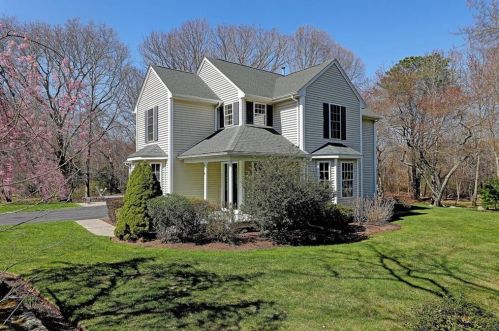 9 Millstone Rd, Wakefield, RI 02879 exterior