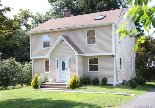 53 Wolfpit Ave, Norwalk, CT 06851 exterior