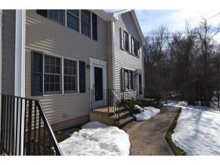 8 White Tail Ln, Wallingford, CT 06492 exterior