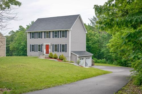 172 Fitchburg Rd, Townsend, MA 01469 exterior