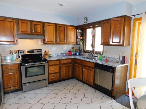3 Fox Tail Ln, Brookfield Center, CT 06804 exterior