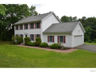 44 Junction Rd, Brookfield-Center, CT 06804 exterior