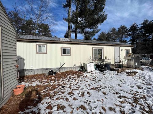 70 Roberts Rd, Barrington, NH 03825 exterior