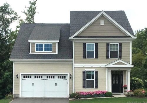 11 Bayberry Ct, Beacon Falls, CT exterior