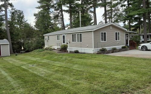 21 Pinewood Trl, Concord, NH 03301 exterior