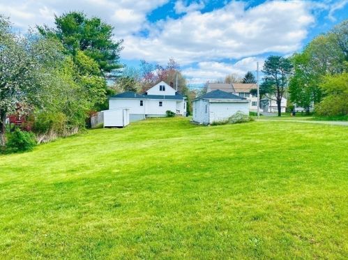111 Plain St, Taunton, MA 02780 exterior