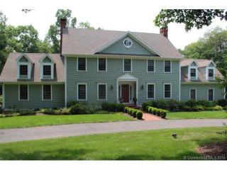 48 Arrowhead Dr, Upper Stepney, CT 06468 exterior