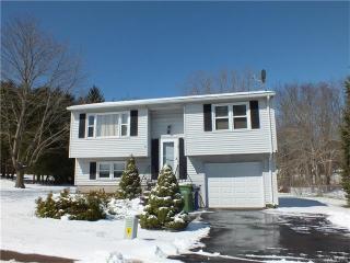 14 Cartpath Dr, Meriden, CT 06450 exterior