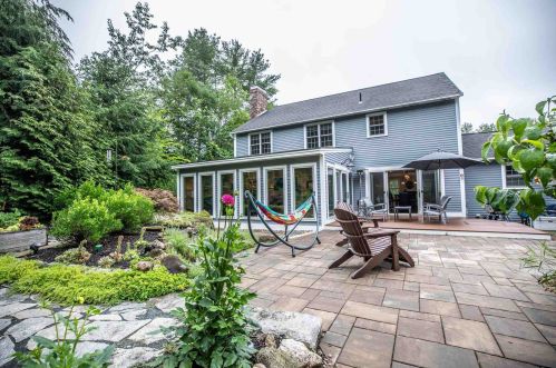 1 Heather Ln, Amherst, NH 03031 exterior
