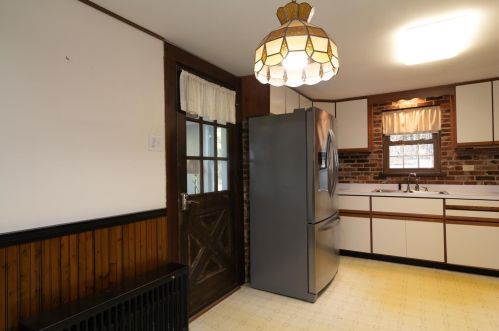 24 Silver Ln, Rollinsford, NH 03869 exterior