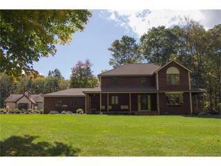 10 Westgate Rd, Columbia, CT 06237 exterior