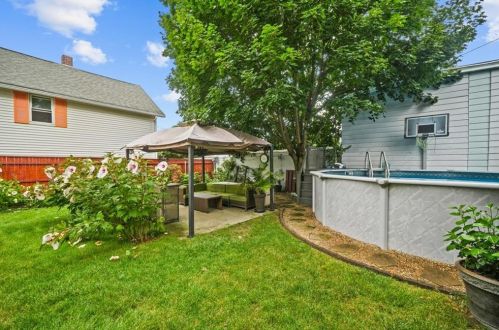 128 Vincent Ave, Providence, RI 02904 exterior