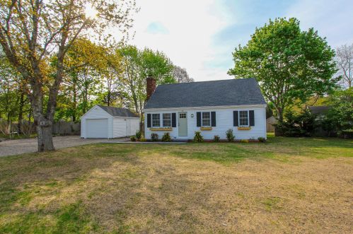18 Autumn Dr, Yarmouth, MA 02664 exterior