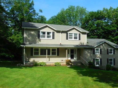 35 Spring Hill Ln, Bethel, CT 06801 exterior