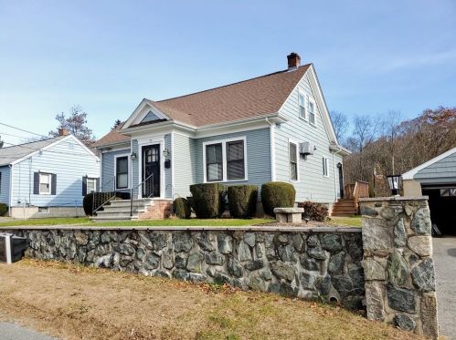 55 Locust Ave, North-Providence, RI 02911 exterior