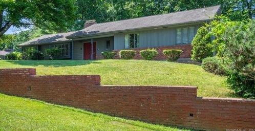 9 Roslyn Dr, New-Britain, CT 06052 exterior